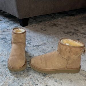 UGG Classic Short Tan Boots
